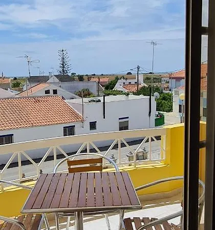 Manta Treasure - Beach+wifi+barbecue+backyard *