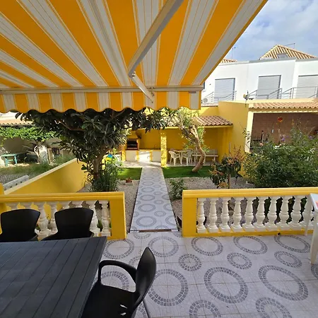 Holiday home Manta Treasure - Beach+wifi+barbecue+backyard *
